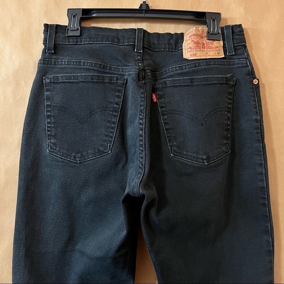 Levi’s Vintage 550 Distressed High Rise Relaxed Fit Tapered Mom Jeans Size 32 - Picture 12 of 16